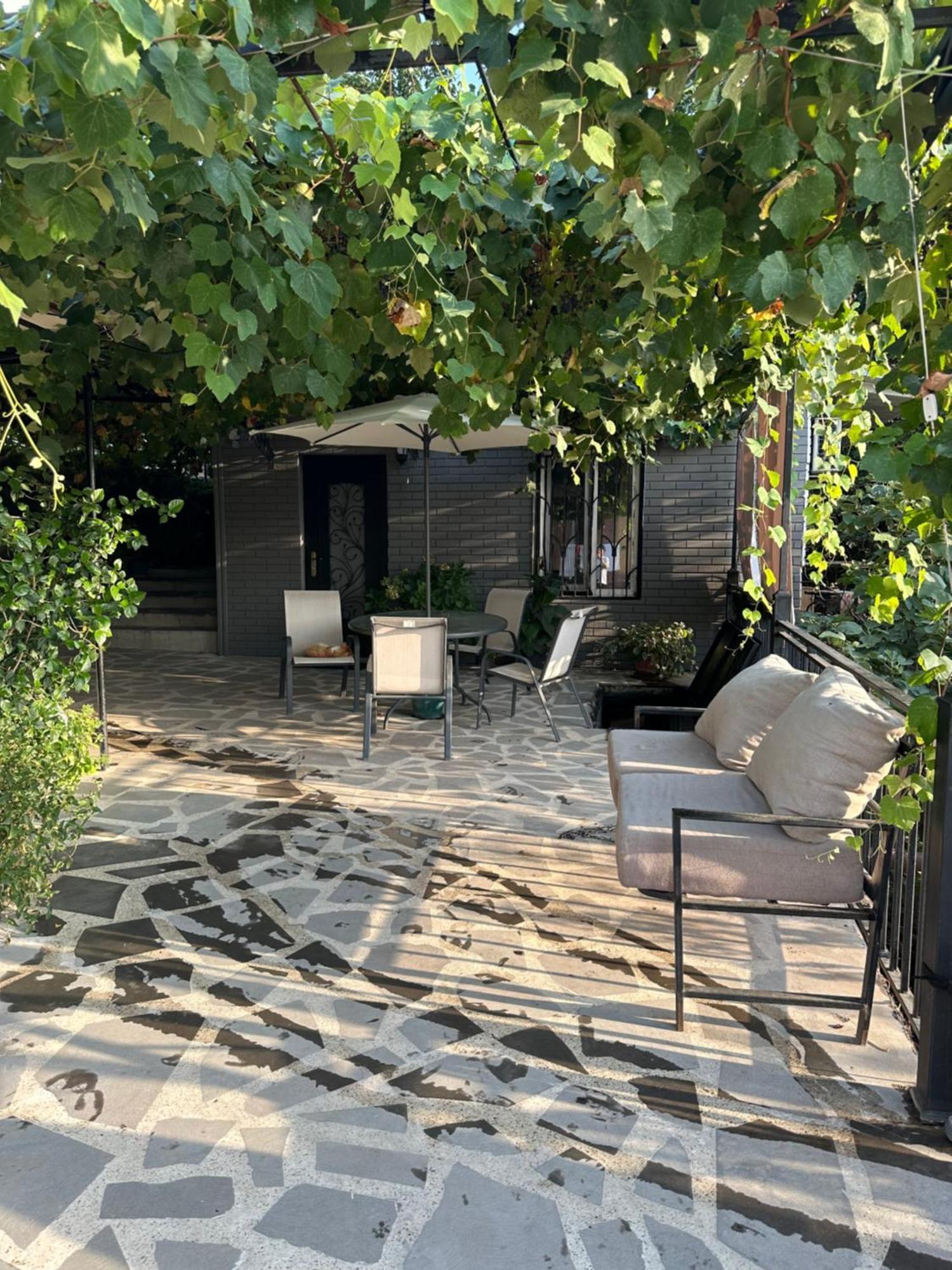Apartment Lui Тбілісі Екстер'єр фото